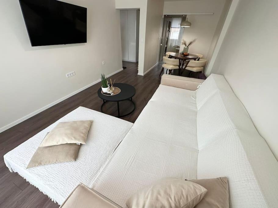 New Luxury Furnished Apartment - Beach, Varna Center & Fast Wi-Fi Exteriér fotografie