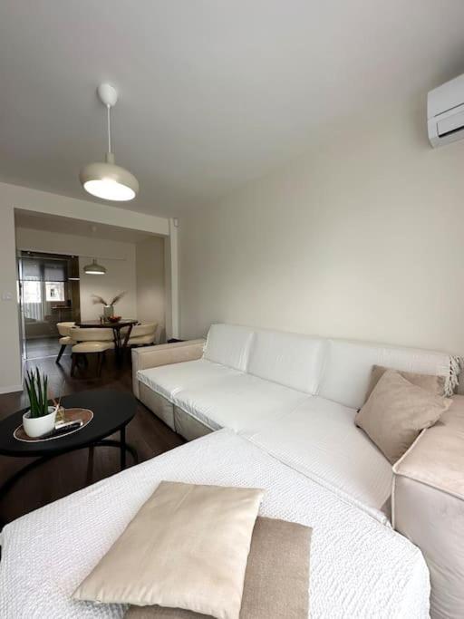 New Luxury Furnished Apartment - Beach, Varna Center & Fast Wi-Fi Exteriér fotografie