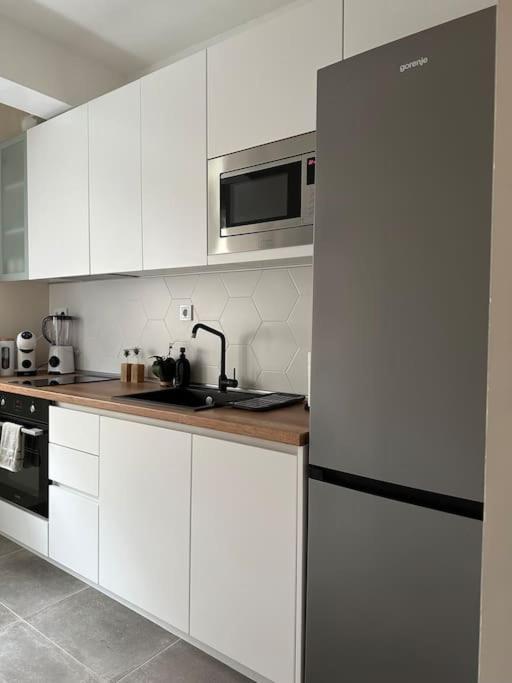New Luxury Furnished Apartment - Beach, Varna Center & Fast Wi-Fi Exteriér fotografie