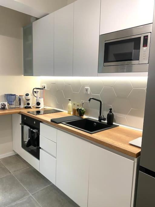 New Luxury Furnished Apartment - Beach, Varna Center & Fast Wi-Fi Exteriér fotografie