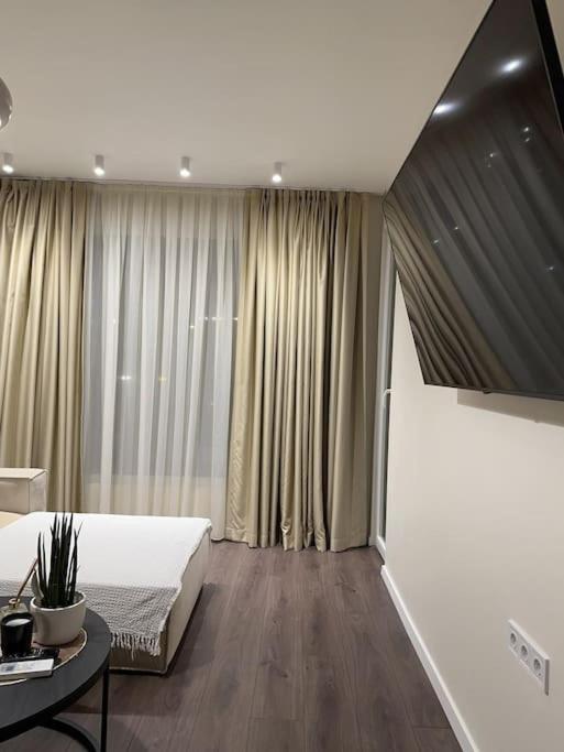 New Luxury Furnished Apartment - Beach, Varna Center & Fast Wi-Fi Exteriér fotografie